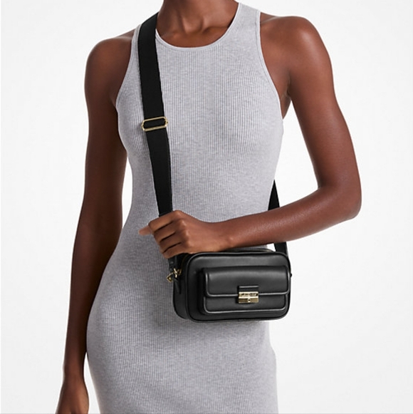 Michael Kors Bradshaw Black Leather Crossbody Bag - Picture 4 of 6